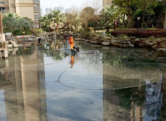 木垒景观池淤泥清理